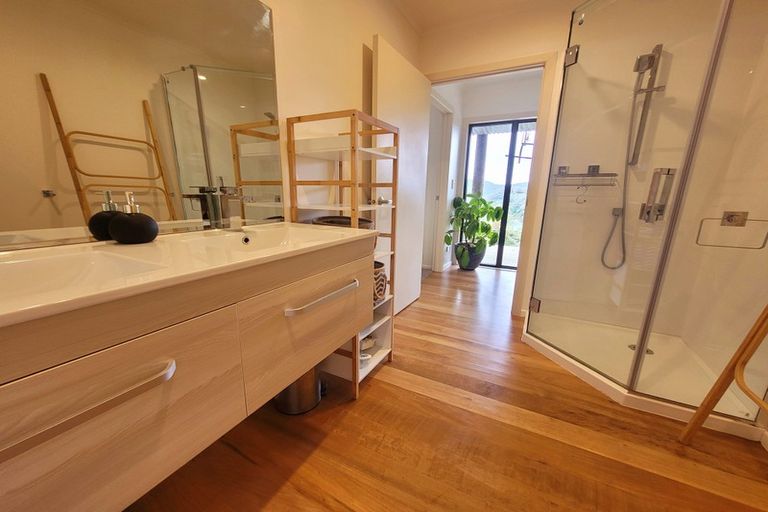 Photo of property in 8a Schoolhouse Bay Road, Kawau Island, 0920