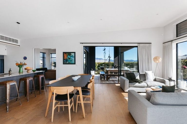 Photo of property in 22 Stingray Drive, Omokoroa, 3114