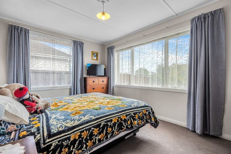 Photo of property in 25 Avro Crescent, Hornby, Christchurch, 8042