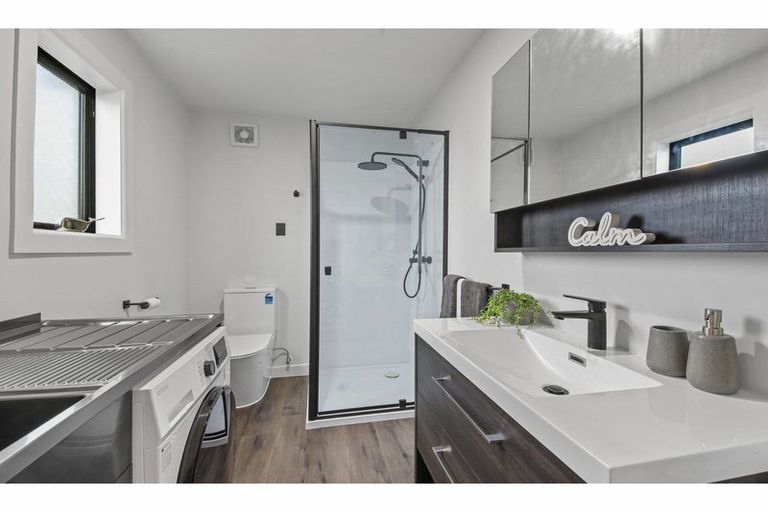 Photo of property in 50a Coopers Road, Dallington, Christchurch, 8061