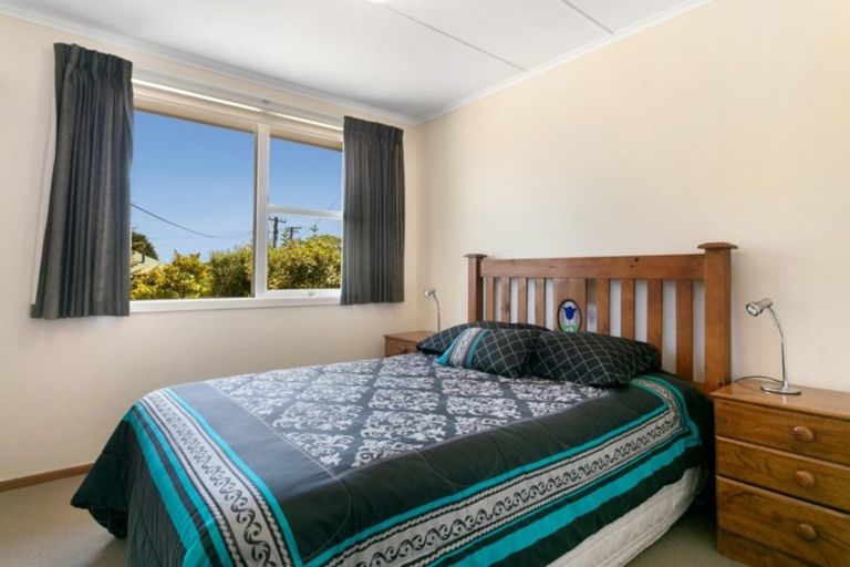 Photo of property in 34 Aubrey Crescent, Rainbow Point, Taupo, 3330