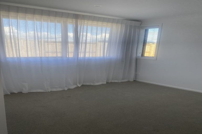 Photo of property in 2/2 Bostonkip Crescent, Fitzroy, Hamilton, 3282