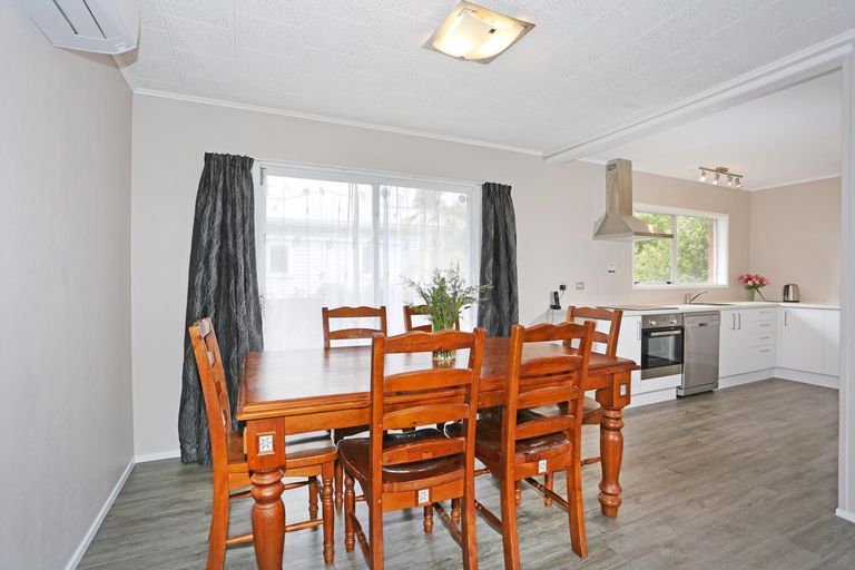 Photo of property in 19 Harrisville Road, Tuakau, 2121