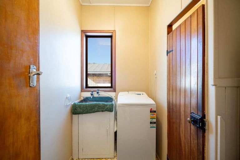 Photo of property in 19 York Street, Strathern, Invercargill, 9812