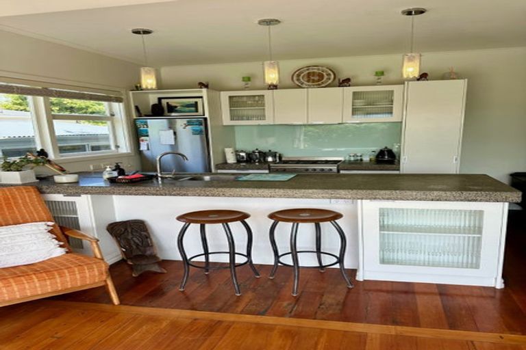 Photo of property in 2/28 Bayswater Avenue, Bayswater, Auckland, 0622