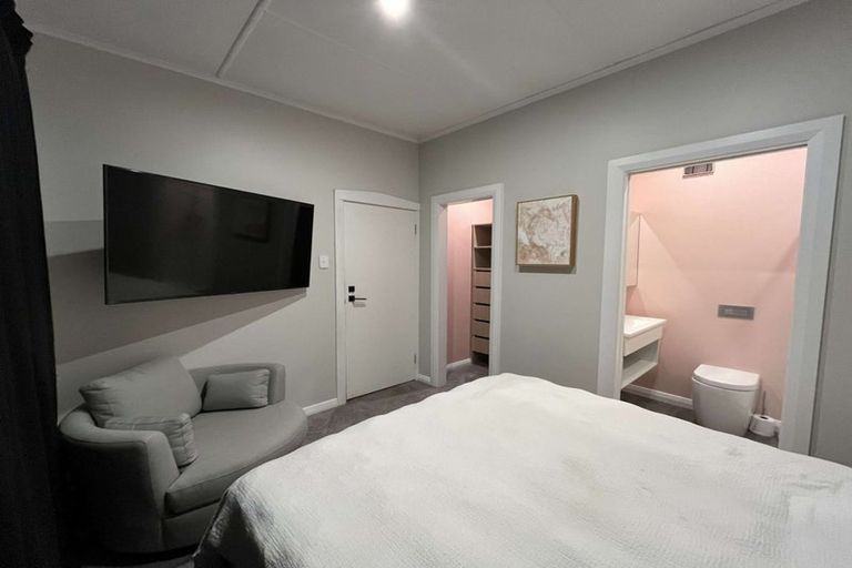 Photo of property in 10 Byron Street, Petone, Lower Hutt, 5012