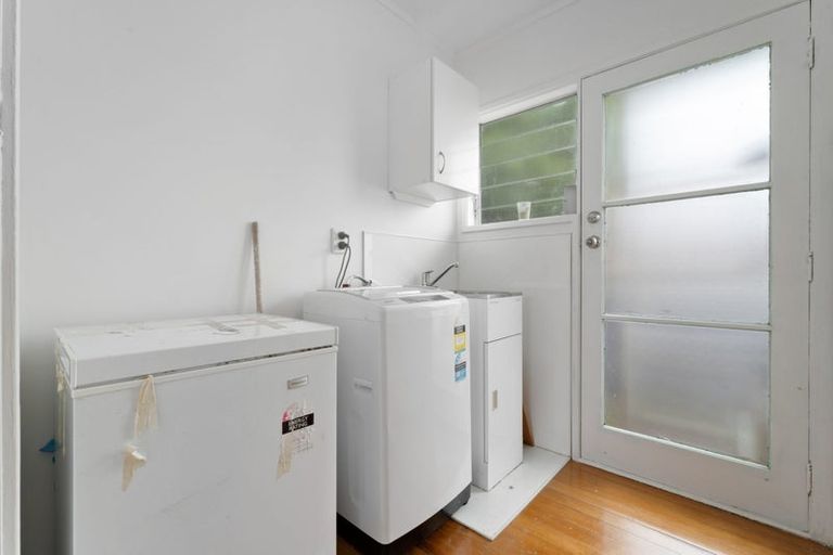 Photo of property in 97 Rathgar Road, Henderson, Auckland, 0610