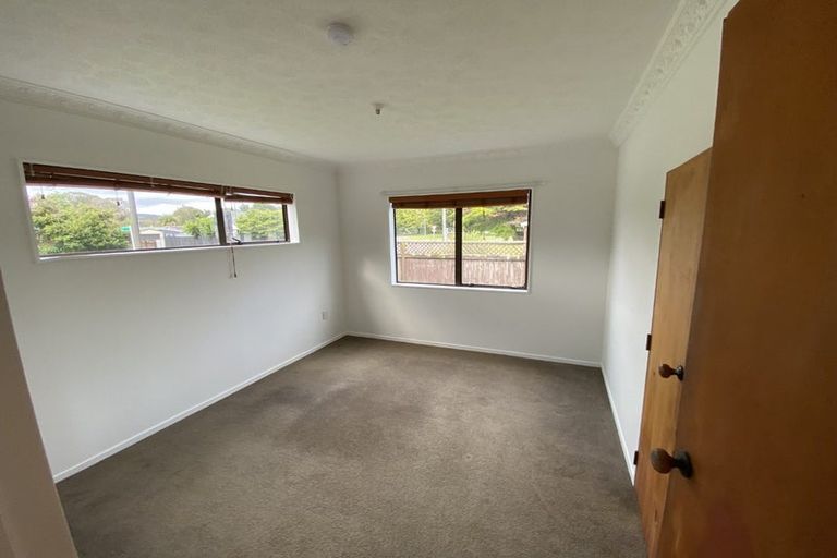 Photo of property in 13 California Drive, Totara Park, Upper Hutt, 5018