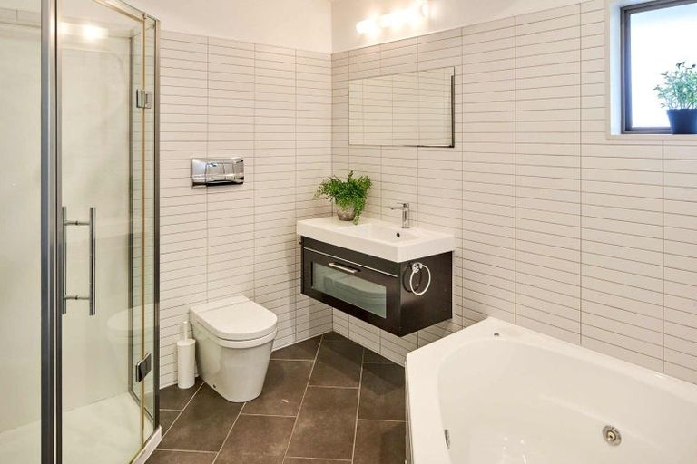 Photo of property in 225 Staithes Drive South, Whitby, Porirua, 5024