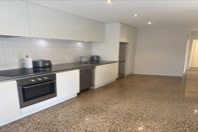 Photo of property in 1152b South Road, Oakura, 4314