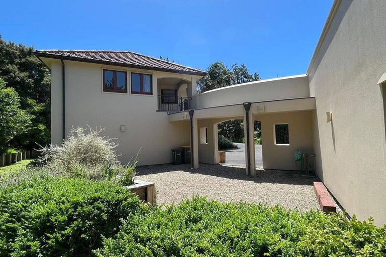 Photo of property in 249b Paremoremo Road, Lucas Heights, Auckland, 0632