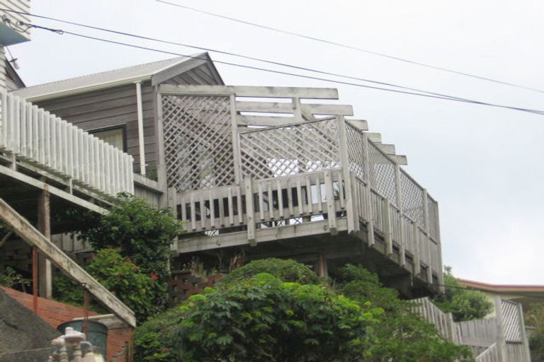 Photo of property in 113 Houghton Bay Road, Houghton Bay, Wellington, 6023