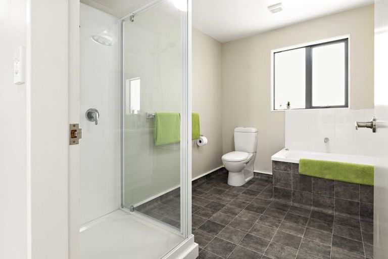 Photo of property in 101b Tauhinu Road, Miramar, Wellington, 6022