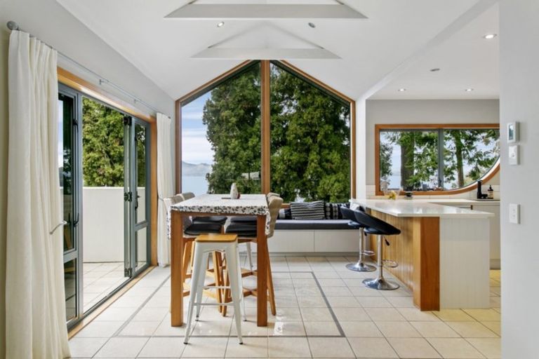 Photo of property in 1/870 Acacia Bay Road, Acacia Bay, Taupo, 3330