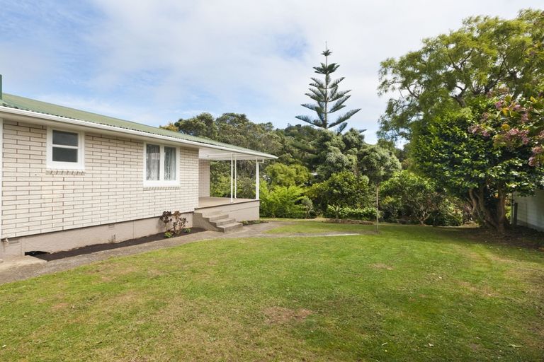 Photo of property in 15 Tuatara Drive, Te Kamo, Whangarei, 0112