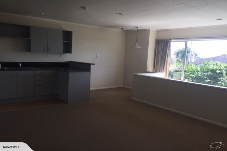 Photo of property in 15 Willow Way, Sunnyhills, Auckland, 2010