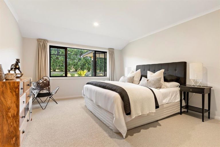 Photo of property in 135b Hutchinson Road, Helensville, 0875