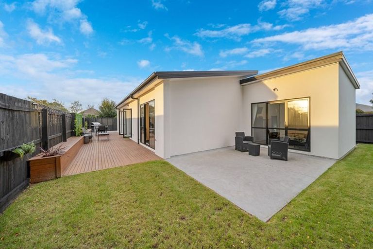 Photo of property in 214 Burwood Road, Burwood, Christchurch, 8083