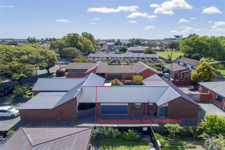 Photo of property in 2/110 Saint James Avenue, Papanui, Christchurch, 8053