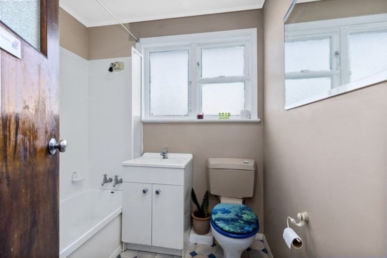 Photo of property in 20 Chapman Crescent, Naenae, Lower Hutt, 5011