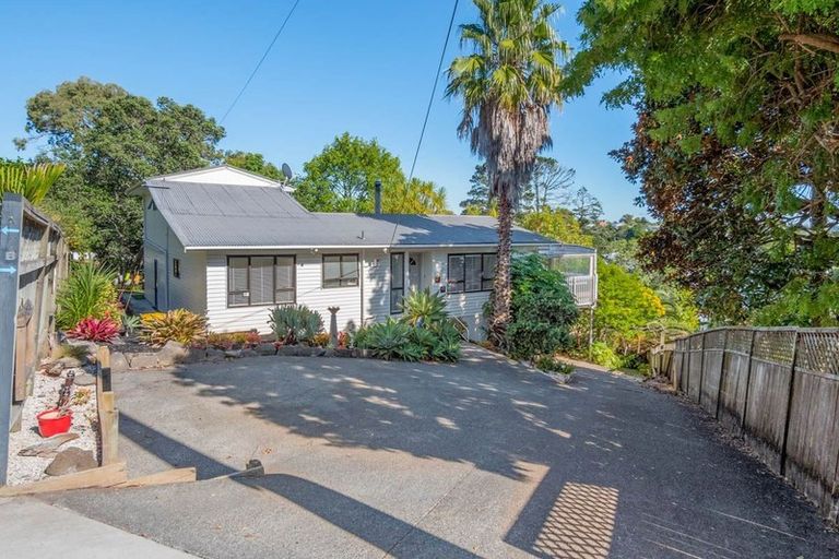 Photo of property in 36b Verbena Road, Birkdale, Auckland, 0626