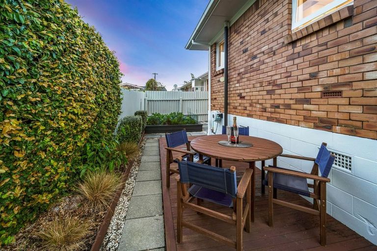 Photo of property in 3/3 Marsh Avenue, Forrest Hill, Auckland, 0620