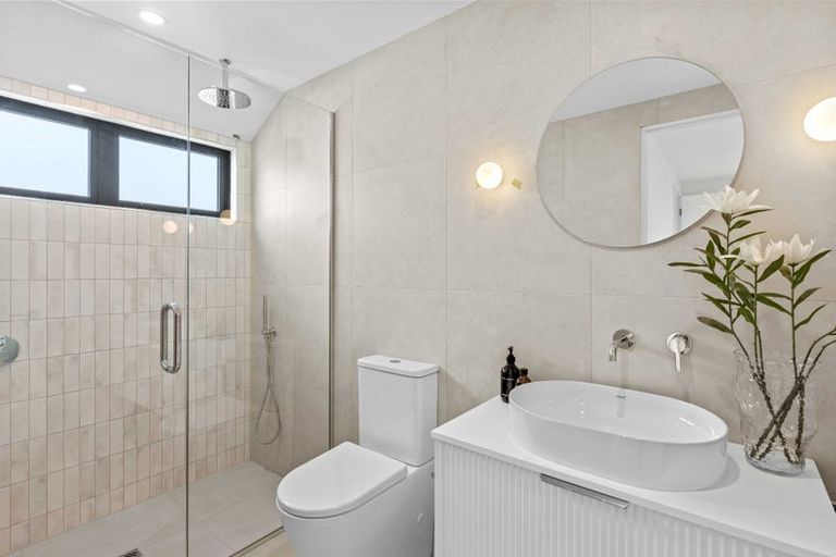 Photo of property in 2/60 Innes Road, St Albans, Christchurch, 8052