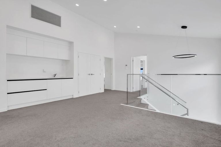 Photo of property in 9 Puruatanga Drive, Flat Bush, Auckland, 2019