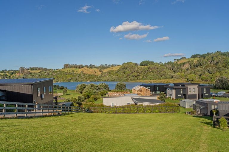 Photo of property in 4 Joyce Harsant Place, Cooks Beach, 3591