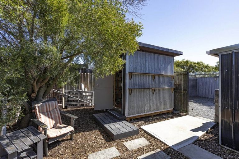 Photo of property in 2/6 Drake Street, New Brighton, Christchurch, 8061