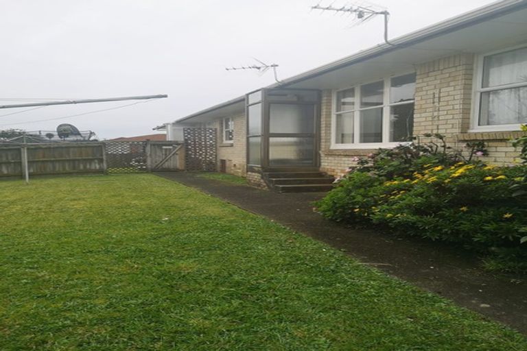 Photo of property in 2/7 Laburnum Road, New Windsor, Auckland, 0600