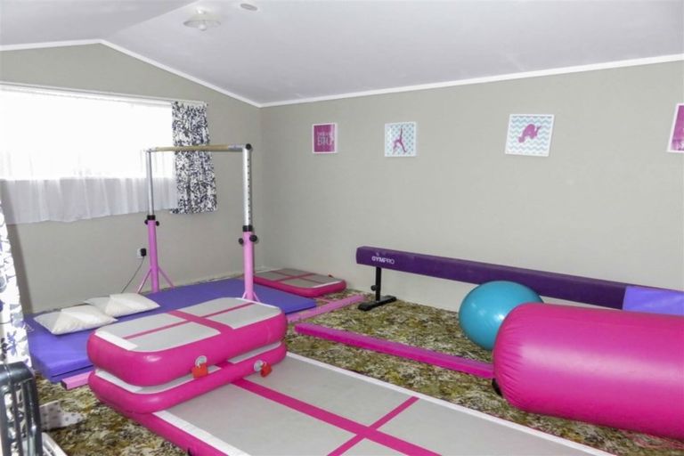 Photo of property in 70 Glenalmond Crescent, Rockdale, Invercargill, 9812