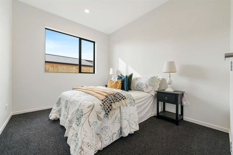 Photo of property in 10 Kokotea Road, Massey, Auckland, 0614