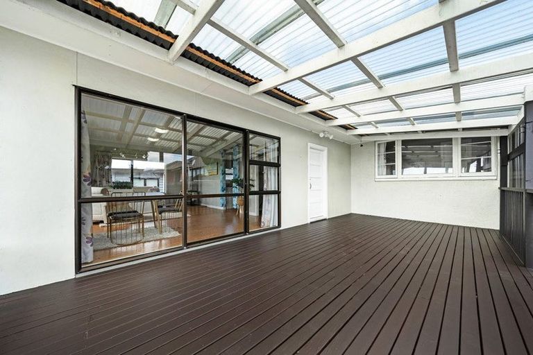 Photo of property in 5 Atkinson Avenue, Papatoetoe, Auckland, 2025