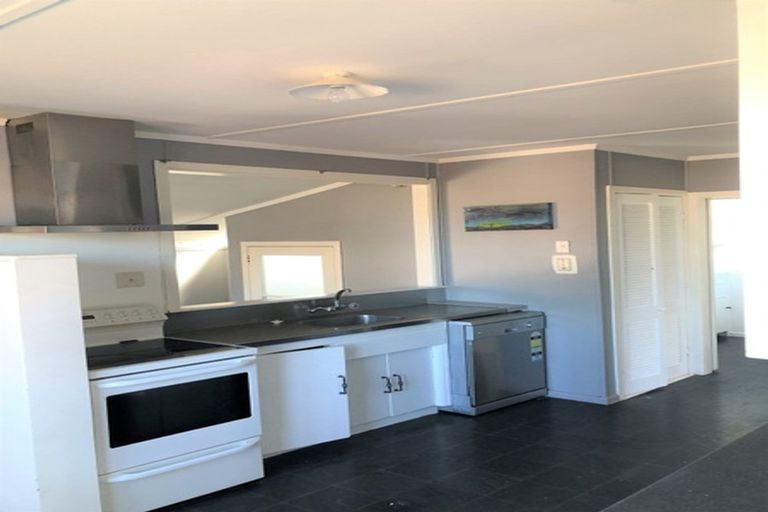 Photo of property in 24 Yvonne Street, Melville, Hamilton, 3206