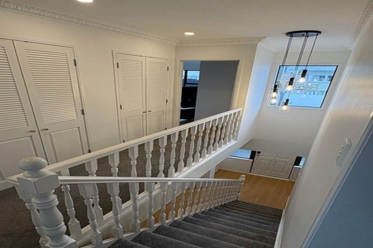 Photo of property in 2/39 Stanley Avenue, Milford, Auckland, 0620