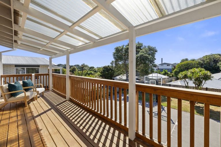 Photo of property in 28 Norwich Avenue, Spotswood, New Plymouth, 4310