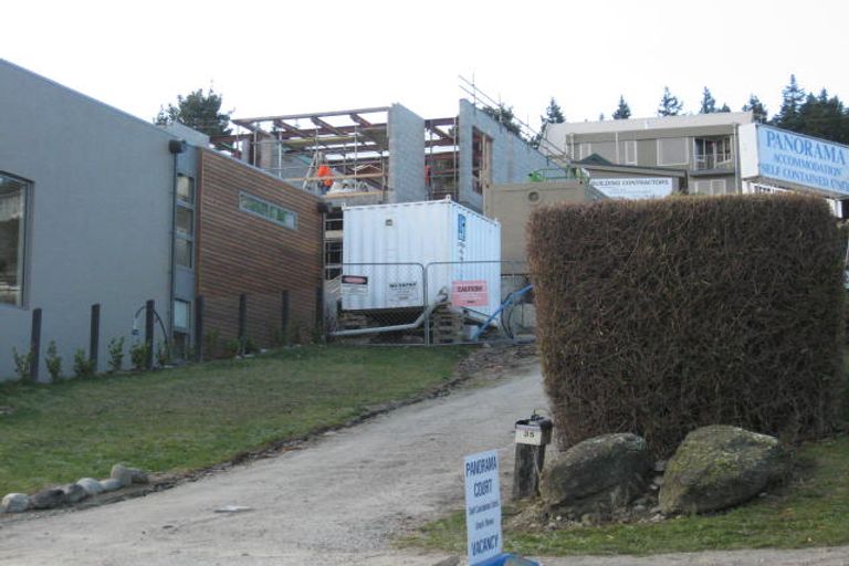 Photo of property in 35 Lakeside Road, Wanaka, 9305