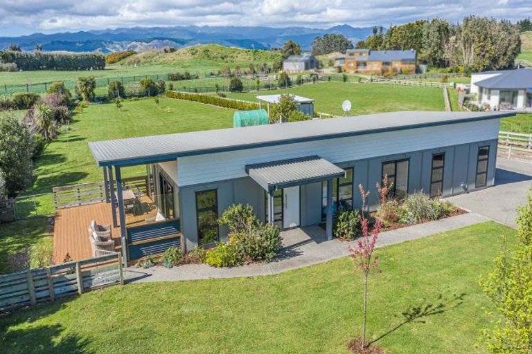 Photo of property in 7 Grefor Lane, Waitarere, Levin, 5574