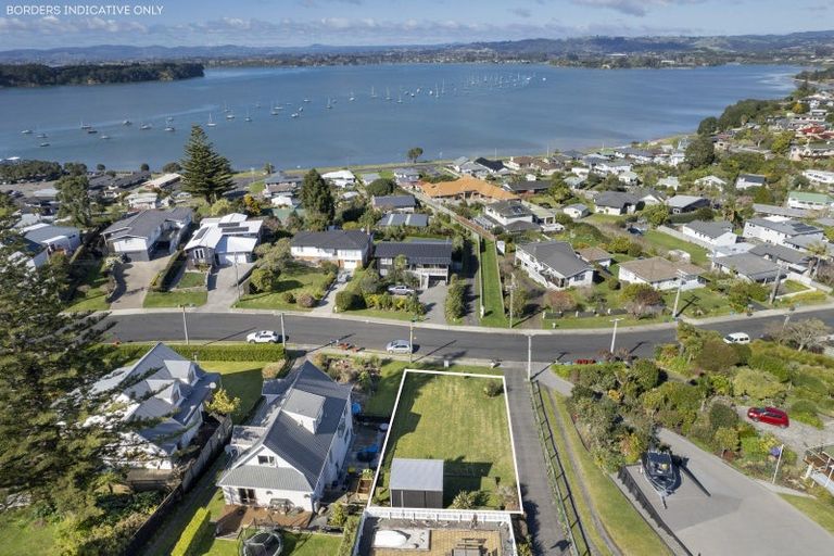 Photo of property in 94a Harbour View Road, Omokoroa, 3114