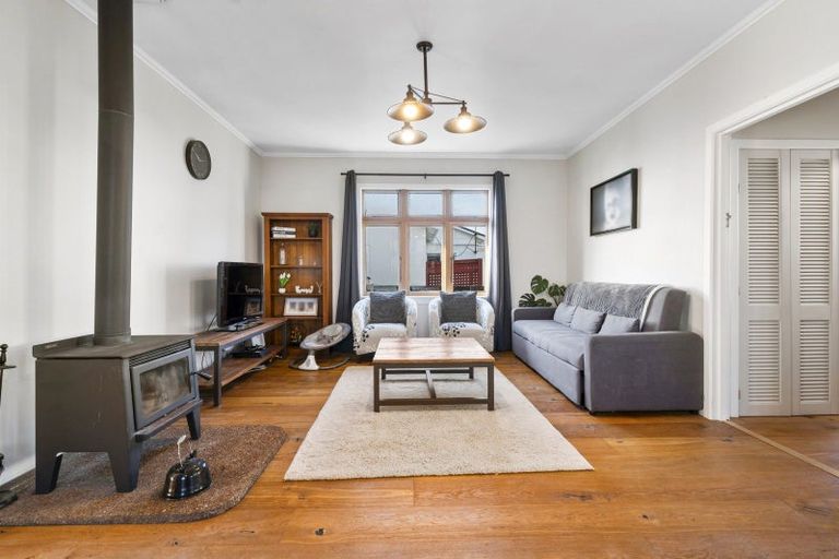 Photo of property in 18 Norton Street, Foxton Beach, Foxton, 4815