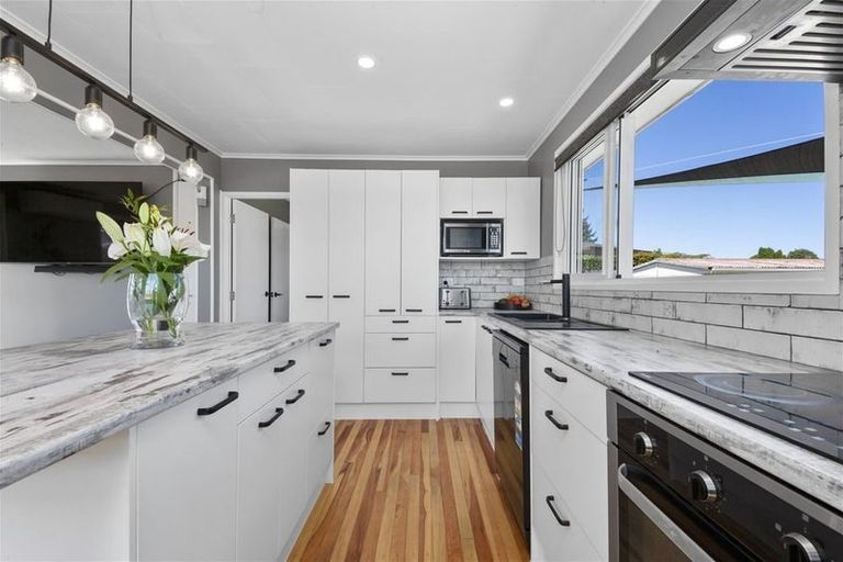 Photo of property in 2b Ward Place, Richmond Heights, Taupo, 3330