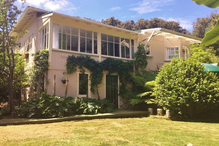 Photo of property in 2431 Awhitu Road, Awhitu, Waiuku, 2684