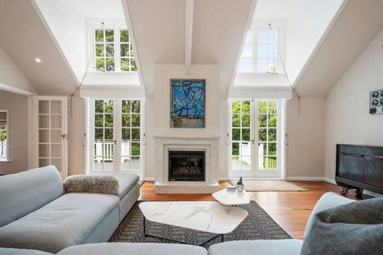 Photo of property in 5a Raroa Road, Kelburn, Wellington, 6012