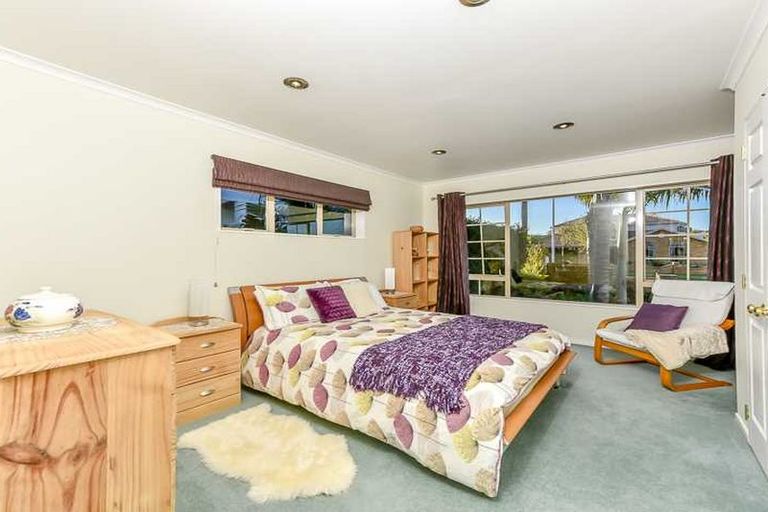 Photo of property in 7 Mistral Place, West Harbour, Auckland, 0618