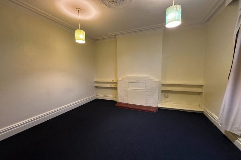 Photo of property in 5 Howe Street, North Dunedin, Dunedin, 9016