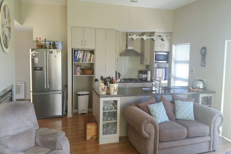 Photo of property in 17 Highpeak Place, Wigram, Christchurch, 8025