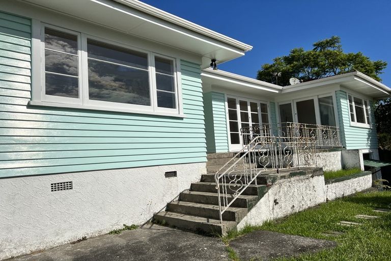Photo of property in 45 Brandon Road, Glen Eden, Auckland, 0602
