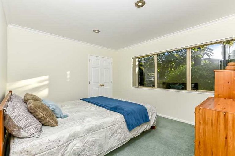 Photo of property in 7 Mistral Place, West Harbour, Auckland, 0618