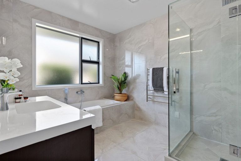 Photo of property in 14 Loftus Place, Flagstaff, Hamilton, 3210